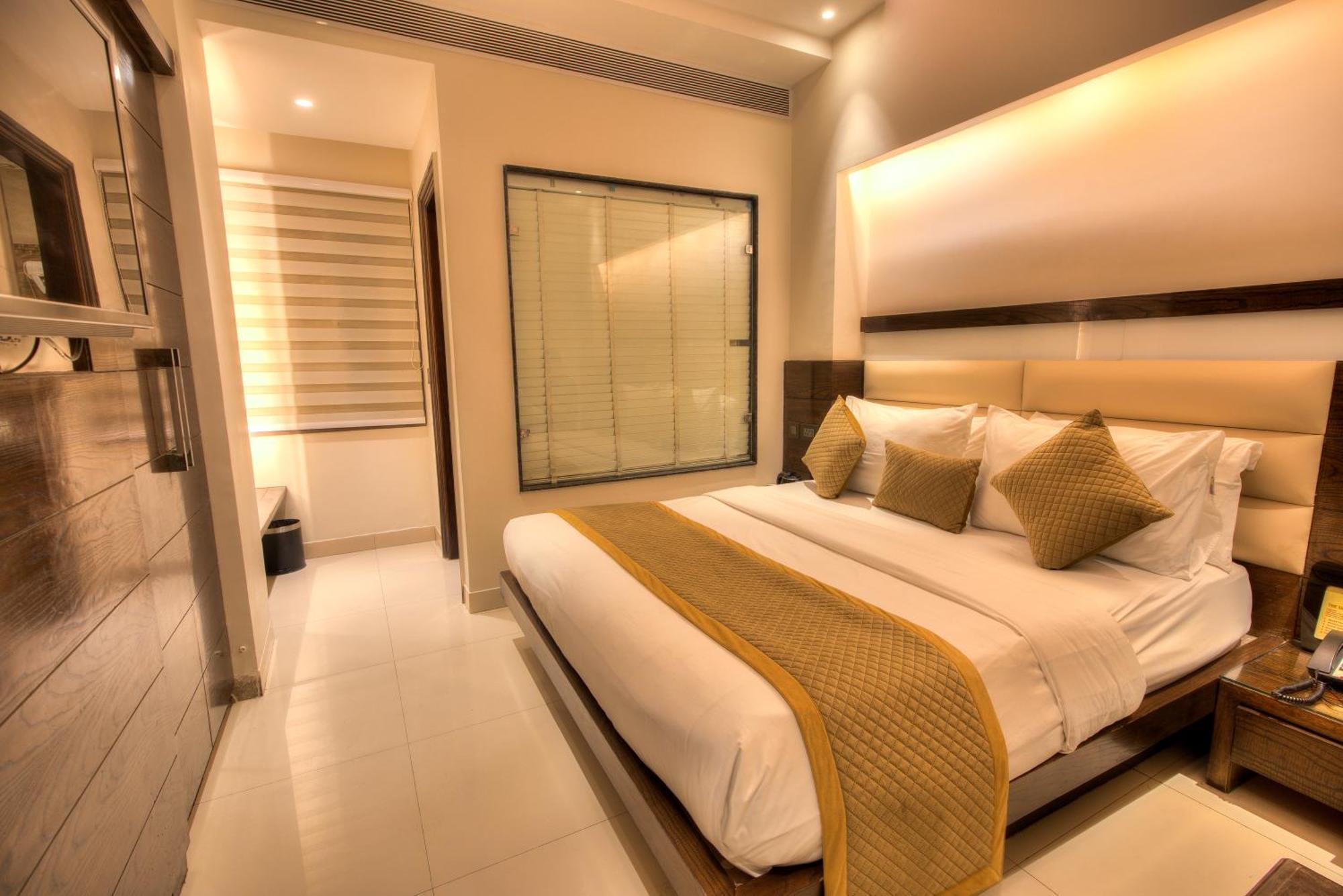 Hotel The Singh Empire, New Delhi