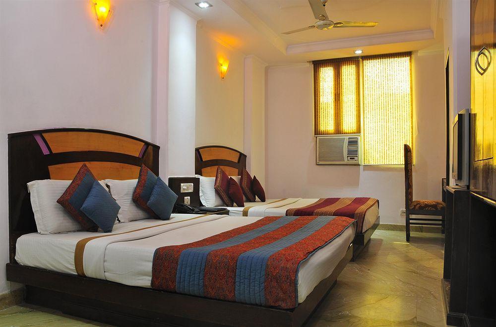 Hotel The Singh Empire,new Delhi